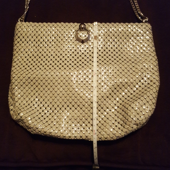 Whiting and Davis sequin/mesh handbag - Picture 6 of 9